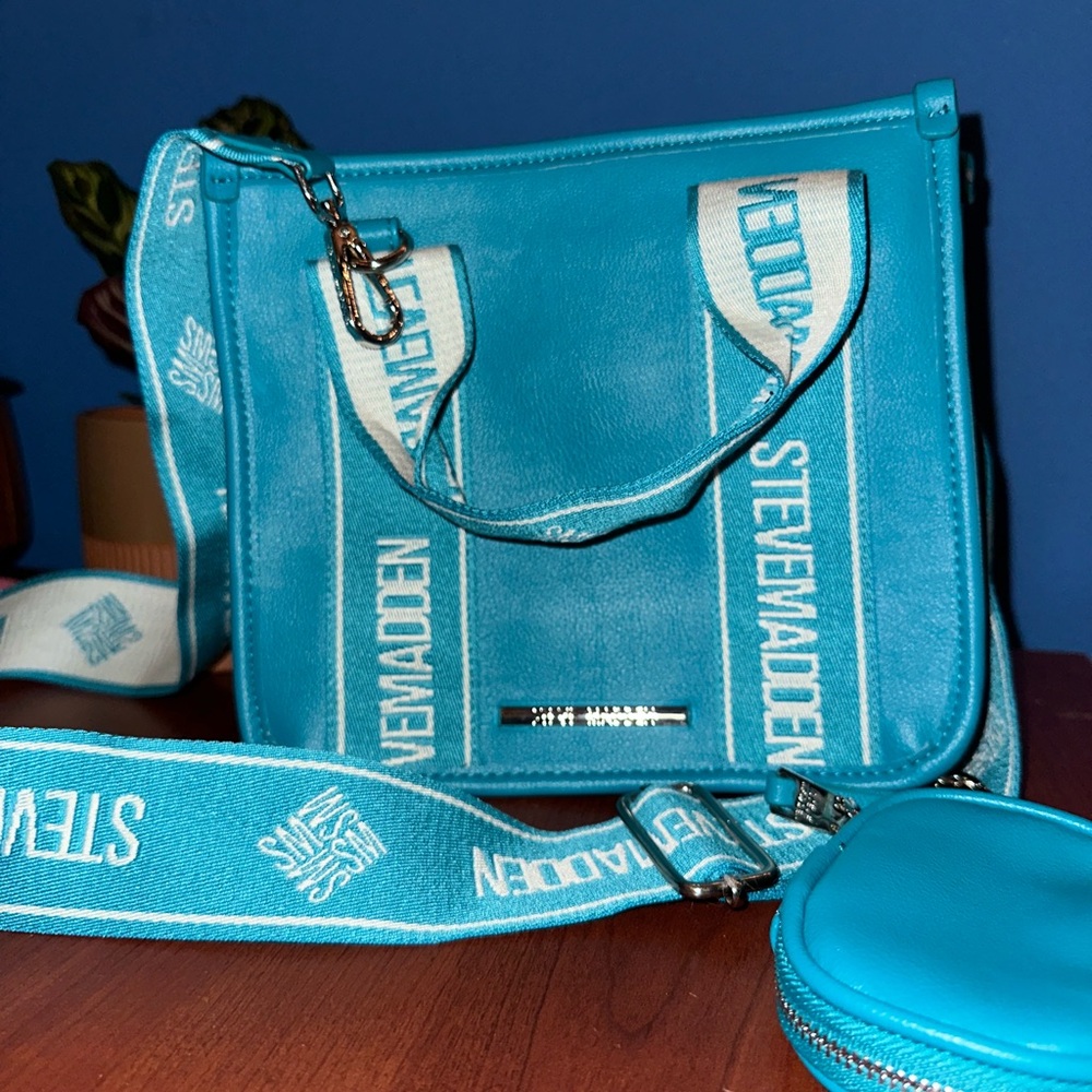 Steve Madden Blue Bag
